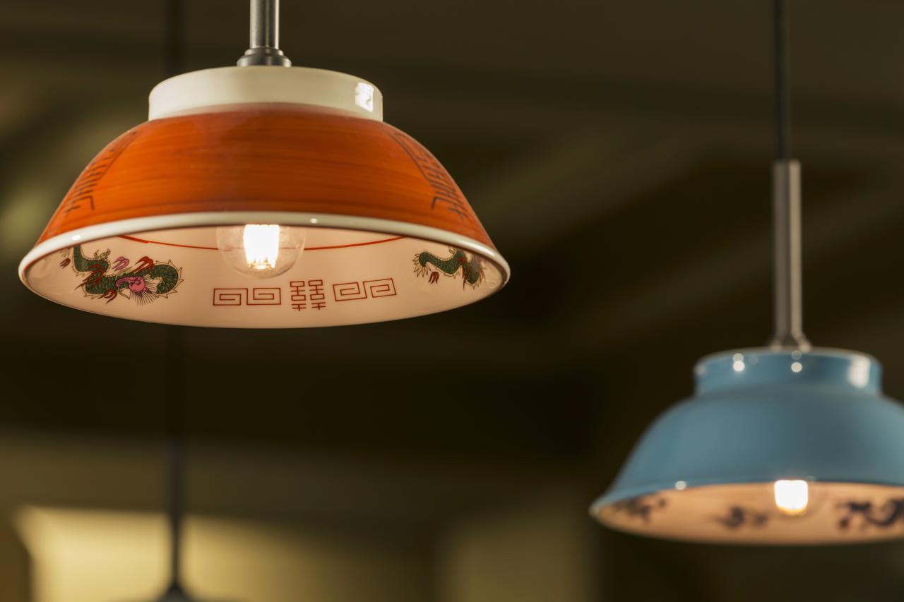Omo7 Asahikawa By Hoshino Resorts المظهر الخارجي الصورة Two pendant lights