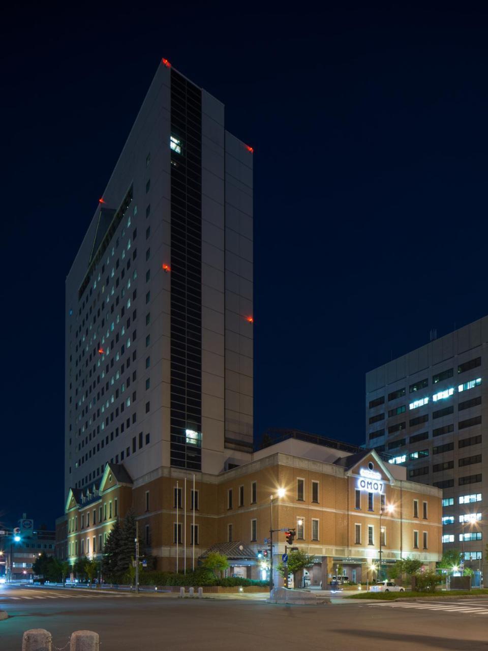 Omo7 Asahikawa By Hoshino Resorts المظهر الخارجي الصورة The hospital at night